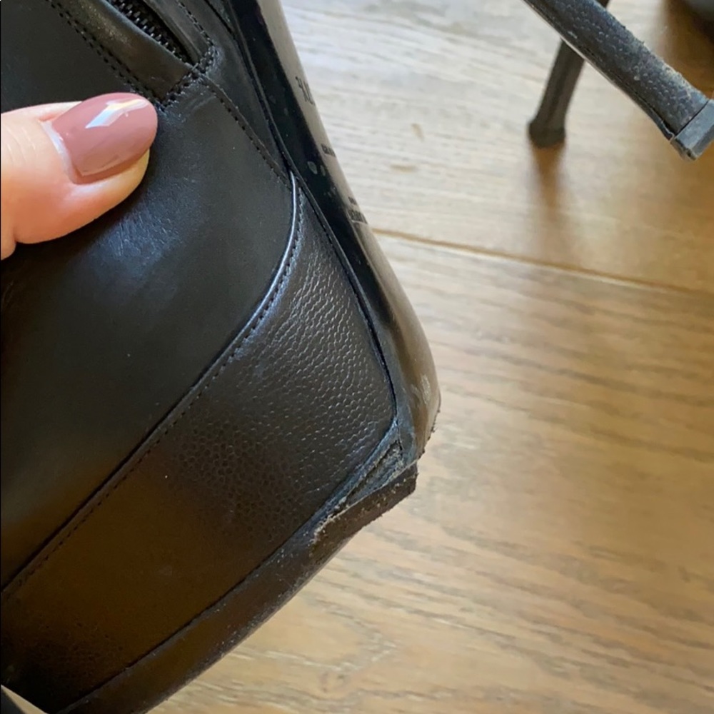 Saint Laurent Booties - Picture 5 of 7